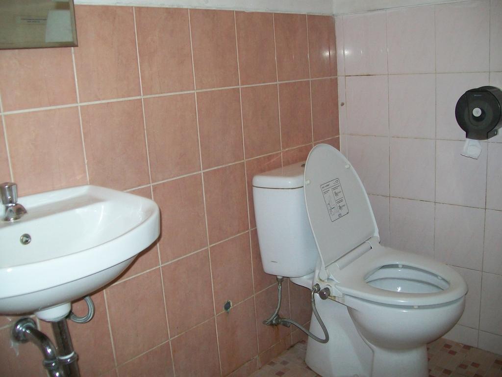Krowi Inn Сурабая Стая снимка