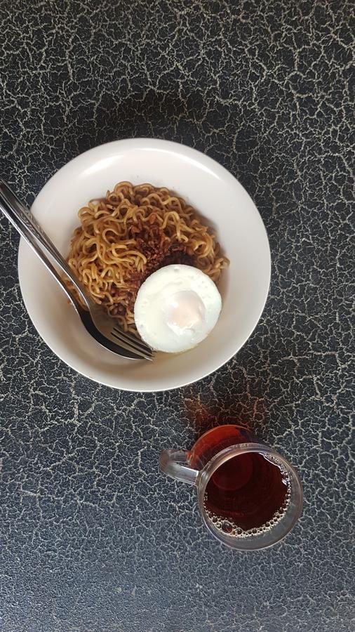 Krowi Inn Сурабая Екстериор снимка