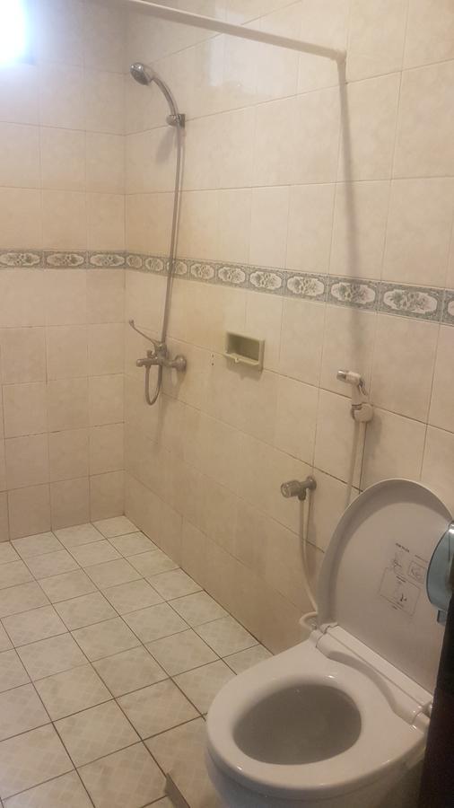 Krowi Inn Сурабая Екстериор снимка